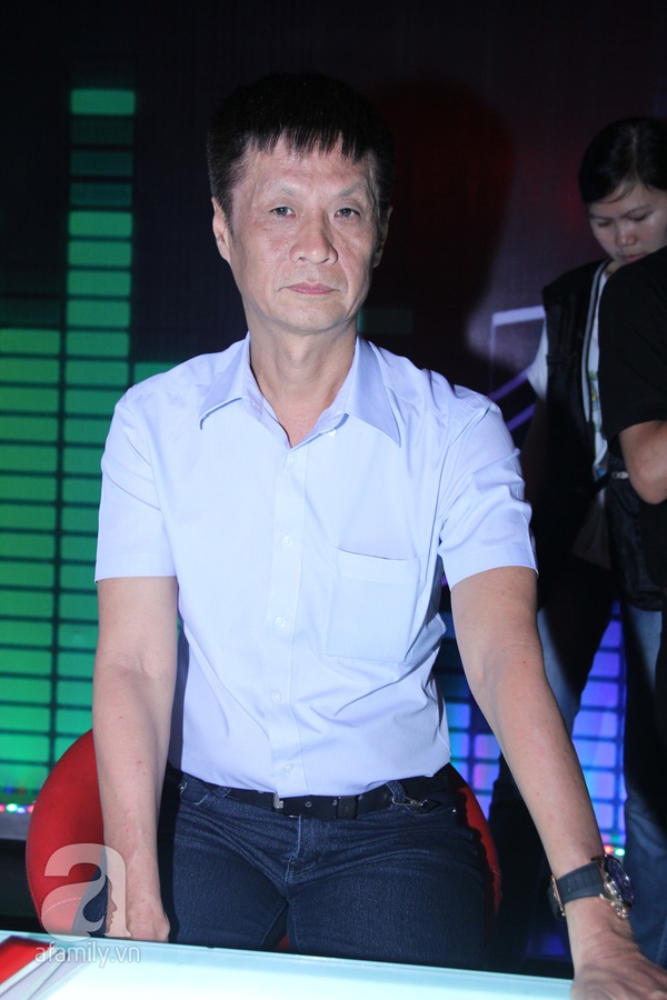 Vy Oanh khoe đường cong với đầm đu&ocirc;i c&aacute; 10