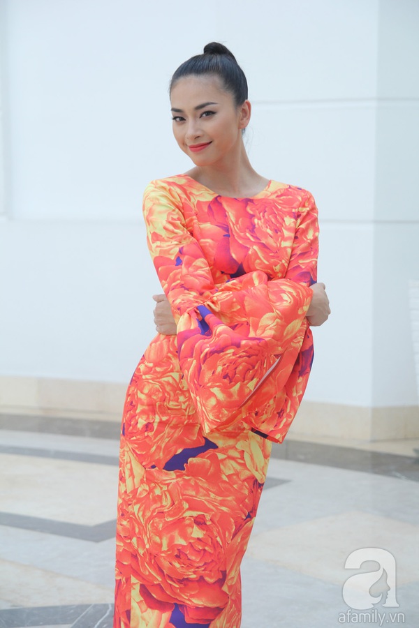 Ngô Thanh Vân đẹp hút hồn với váy cam nổi bật 6