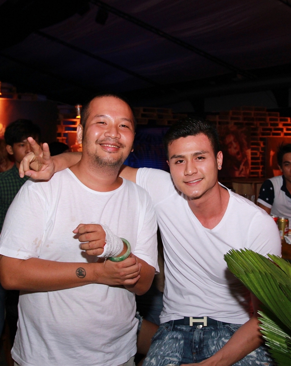 Ho&agrave;ng Th&ugrave;y Linh 