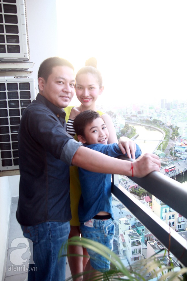 Kim Hiền đón Tết bình dị bên con trai và chồng sắp cưới 19