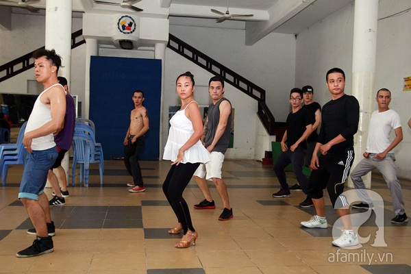 Sau sinh hơn 1 tháng, Đoan Trang đã tập nhảy cực "sung" 6