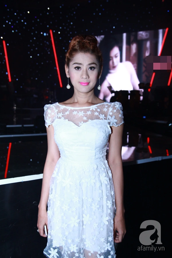 Ngỡ ng&agrave;ng với giọng live khỏe khoắn của Quang H&agrave; cạnh c&aacute;c danh ca 20