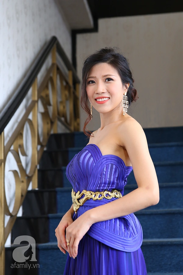 Ưng Hoàng Phúc tươi rói bên bạn gái xinh đẹp 4