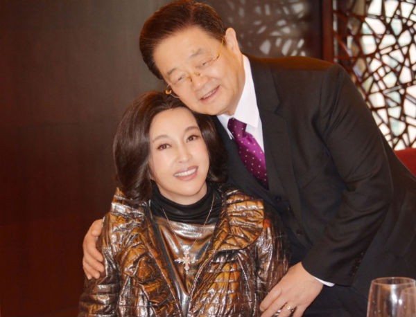 U70 Lưu Hiểu Khánh đón sinh nhật đầu tiên bên chồng đại gia  5