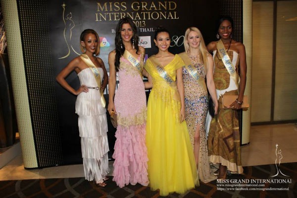 Những hình ảnh đầu tiên của Bích Khanh tại Miss Grand International 2013 (Hậu trường) 9