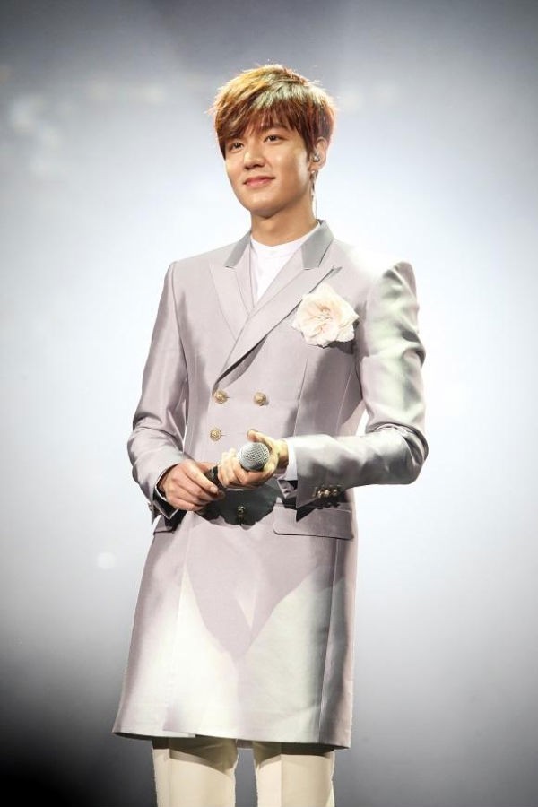 Lee Min Ho tham gia Gala Chào xuân tại Trung Quốc  2