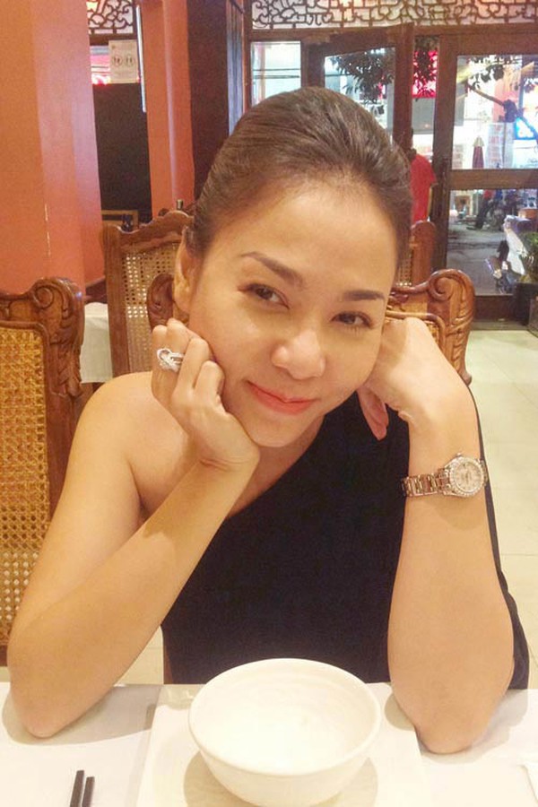 Nhẫn đính hôn siêu khủng của sao Việt1 Nhẫn đính hôn siêu khủng của sao Việt1