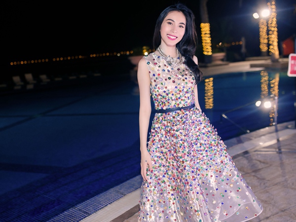 Top những bộ v&aacute;y y&ecirc;u kiều 