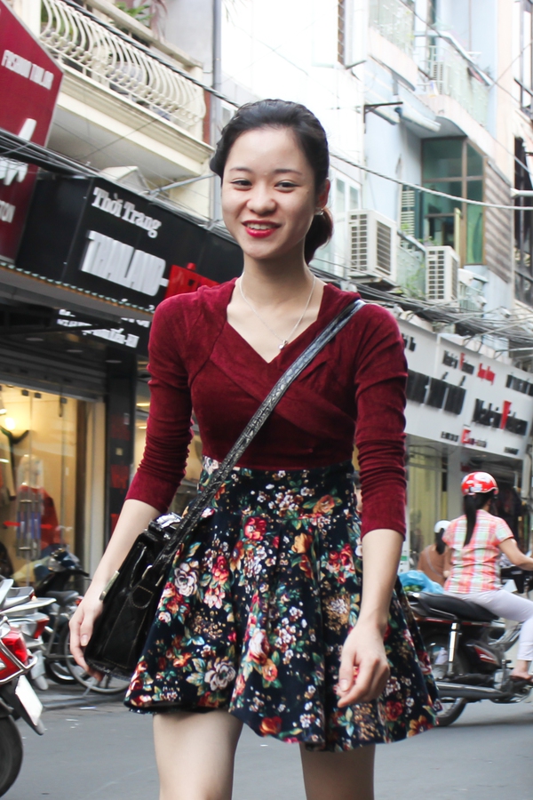 Street style đơn giản và nhẹ nhàng của quý cô Hà Thành 8