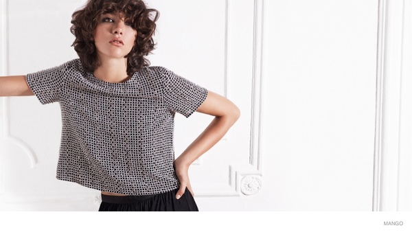 Lookbook đậm chất m&ugrave;a lễ hội của 3 thương hiệu quen thuộc  5