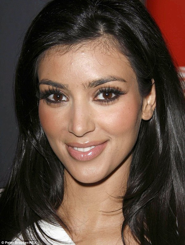 Kim Kardashian thừa nhận việc 