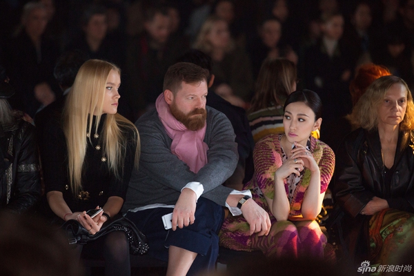 Người đẹp U60 - Dương Tử Quỳnh nổi bật tại Milan Fashion Week 16 Người đẹp U60 - Dương Tử Quỳnh nổi bật tại Milan Fashion Week 16