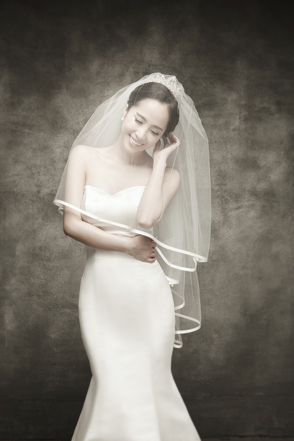 Những bộ váy cưới lộng lẫy nhất showbiz Việt năm 2014 20