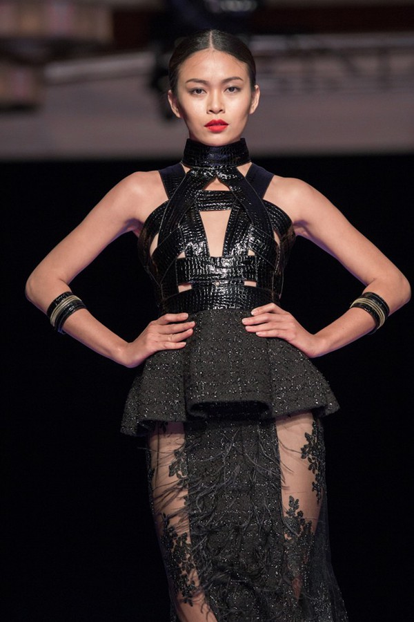 Tuyết Lan làm vedette trong show của Lý Quí Khánh tại New York Fashion Week 2015 32