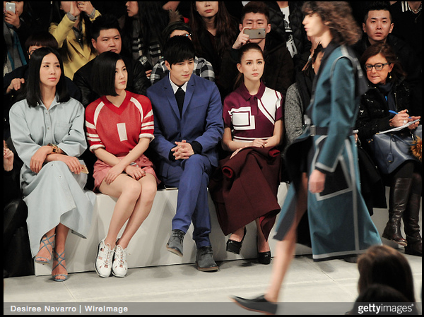 Vợ Đan Trường cùng loạt sao châu Á làm khách mời tại New York Fashion Week 21