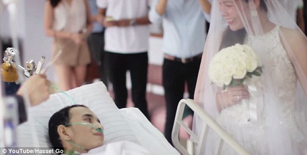 Lễ cưới cảm động của bệnh nhân ung thư vài giờ trước khi chết 1