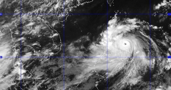 Siêu bão Thần Sấm đổ bộ vào thủ đô Philippines, đã có 10 người chết 5