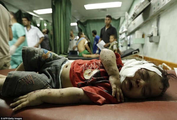  Những bức hình về trẻ em ám ảnh từ vùng chiến sự Gaza 6