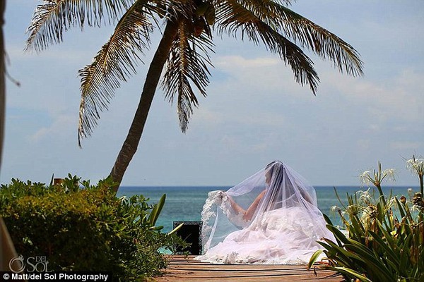 Cô dâu chụp ảnh cưới một mình để tưởng nhớ chú rế mất trước ngày cưới 6