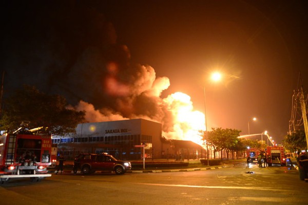 Cháy kinh hoàng ở Bình Dương: Lửa tắt, nhà máy thành tro 4