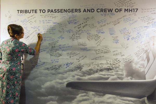Nhân viên Malaysia Airlines hoang mang, tinh thần sa sút và muốn nghỉ việc 1