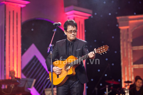 Hồng Nhung khen Mỹ Linh xinh như c&ocirc;ng ch&uacute;a 23