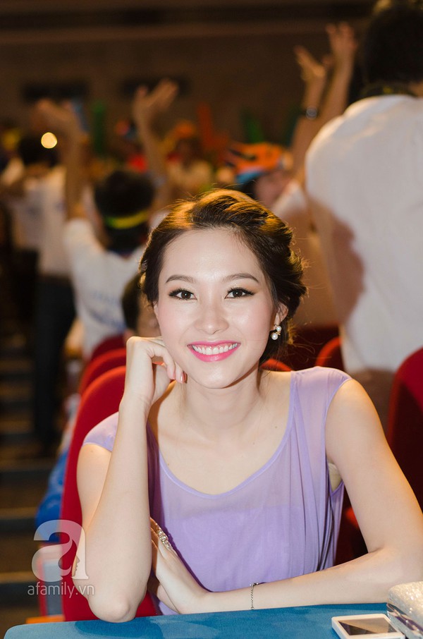 Hoa hậu Thu Thảo khoe sắc bên Á hậu Thuỵ Vân 3