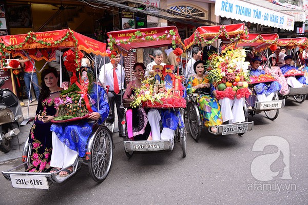 Cặp đôi Đăng Khôi - Thủy Anh rạng rỡ trong lễ ăn hỏi 6