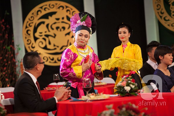 Xu&acirc;n Bắc, Tự Long h&agrave;i hước ho&aacute;... vợ chồng gi&agrave; 2