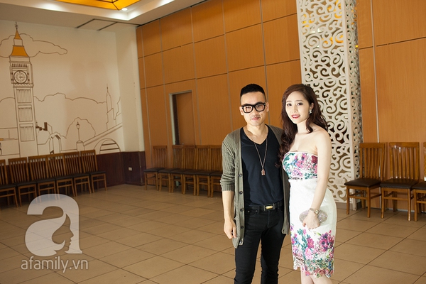 Đan Lê vác bụng bầu cùng chồng đến chúc mừng Minh Tiệp 9 Đan Lê vác bụng bầu cùng chồng đến chúc mừng Minh Tiệp 9