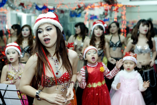 Vũ công belly dance Đỗ Hồng Hạnh: Vũ công belly dance Đỗ Hồng Hạnh: