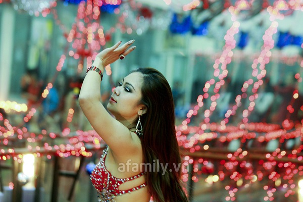 Vũ công belly dance Đỗ Hồng Hạnh: Vũ công belly dance Đỗ Hồng Hạnh: