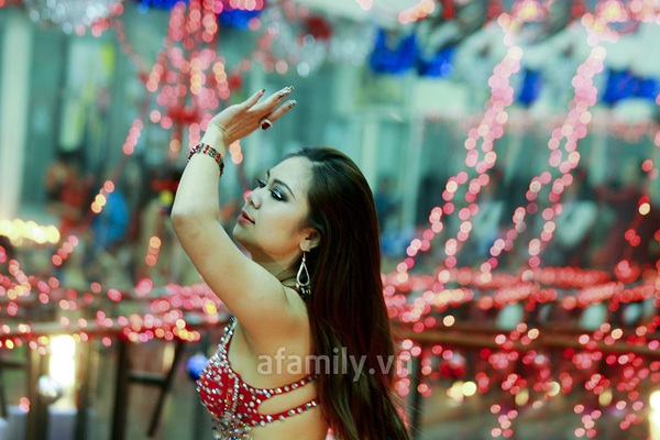 Vũ công belly dance Đỗ Hồng Hạnh: 