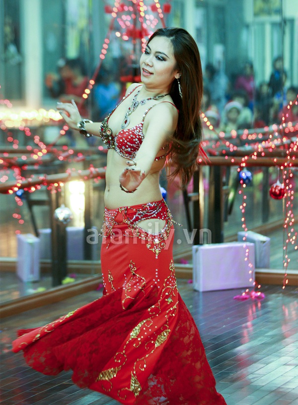 Vũ công belly dance Đỗ Hồng Hạnh: 