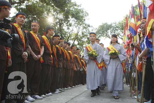 Hà Nội: Tưng bừng lễ hội rước Phật trong ngày lễ Phật Đản 2