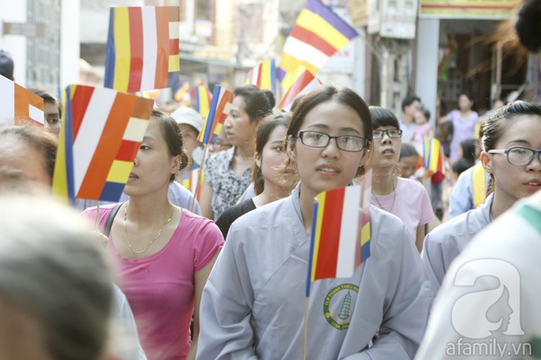 Hà Nội: Tưng bừng lễ hội rước Phật trong ngày lễ Phật Đản 18