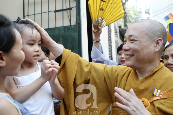 Hà Nội: Tưng bừng lễ hội rước Phật trong ngày lễ Phật Đản 19