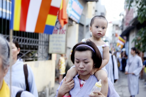 Hà Nội: Tưng bừng lễ hội rước Phật trong ngày lễ Phật Đản 21
