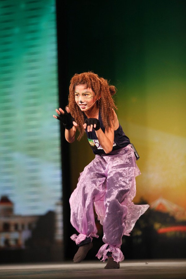 Vietnam's Got Talent: Khán giả cười ngất vì Huy Tuấn 