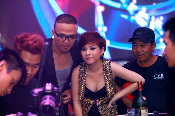 Thanh Trúc Idol - Dũng Hà The Voice nóng bỏng... trên giường 9