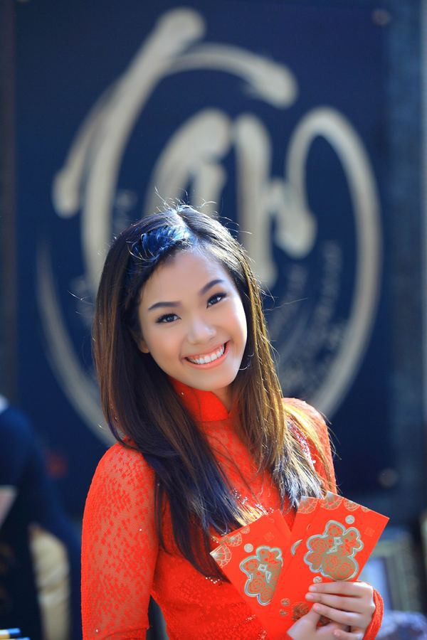 Ngắm Phương Vy 