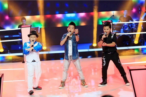 Giọng h&aacute;t Việt nh&iacute;: Hồ Ho&agrave;i Anh bật kh&oacute;c khi phải loại 'hotboy' 3