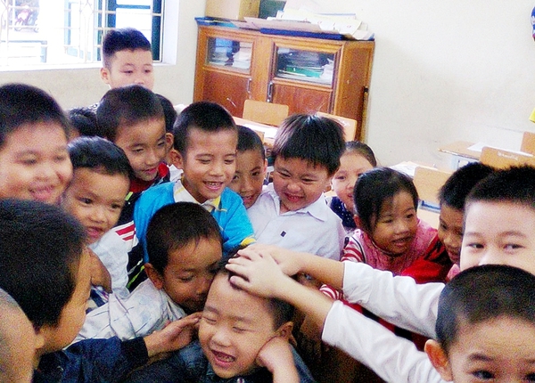 Gặp gỡ 2 Quán quân dễ thương của Đồ Rê Mí 2013 4 Gặp gỡ 2 Quán quân dễ thương của Đồ Rê Mí 2013 4