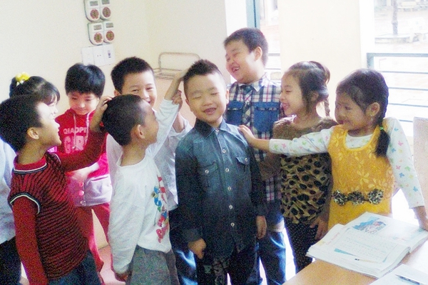 Gặp gỡ 2 Quán quân dễ thương của Đồ Rê Mí 2013 5 Gặp gỡ 2 Quán quân dễ thương của Đồ Rê Mí 2013 5