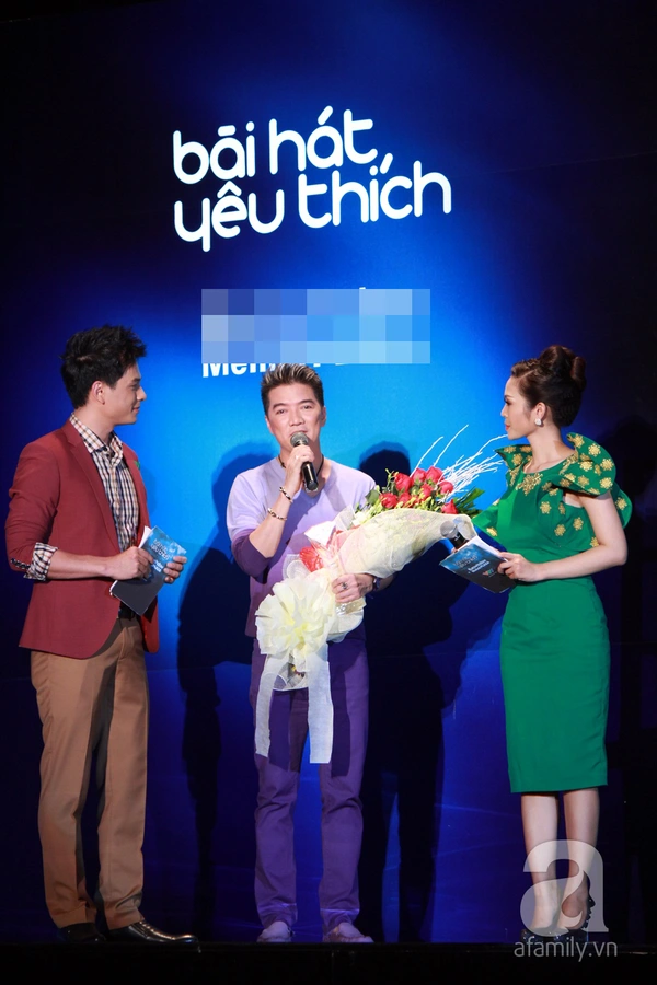 Mr. Đ&agrave;m đoạt giải cao nhất của B&agrave;i h&aacute;t y&ecirc;u th&iacute;ch th&aacute;ng 10 2