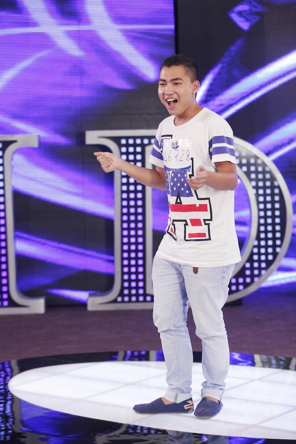 Vietnam Idol 2013: Thí sinh... quỳ lạy giám khảo vẫn bị đánh rớt 5