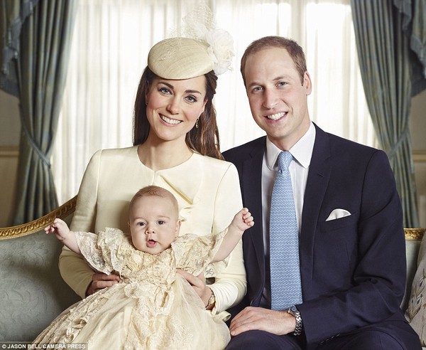Tiết lộ thêm những hình ảnh gia đình Hoàng tử bé George 2