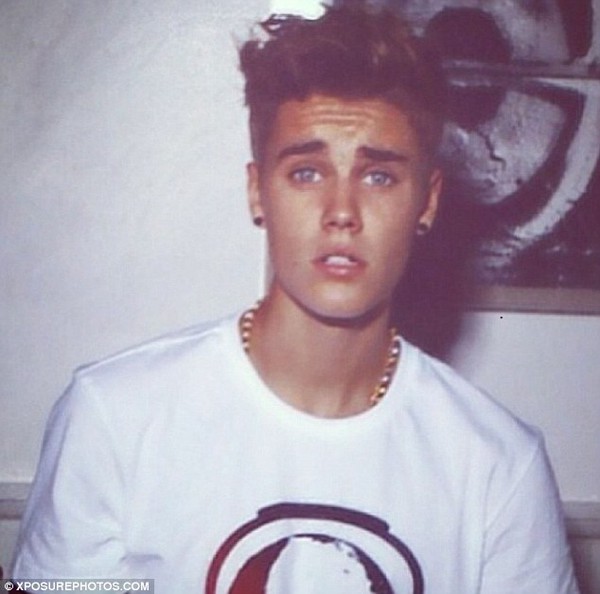 Justin Bieber bị Justin Bieber bị