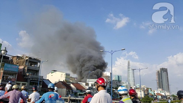 cháy ở trung tâm Sài Gòn