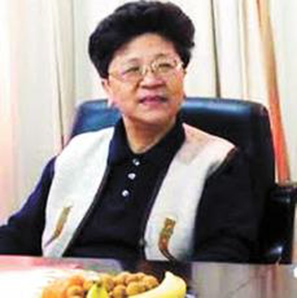'Quan bà' hoang dâm, bắt cấp dưới hối lộ tình dục 'Quan bà' hoang dâm, bắt cấp dưới hối lộ tình dục